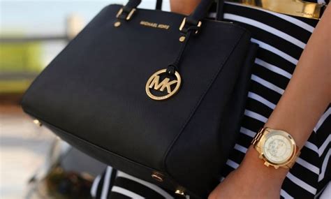 Michael Kors оригинал: оценка подлинности сумок .